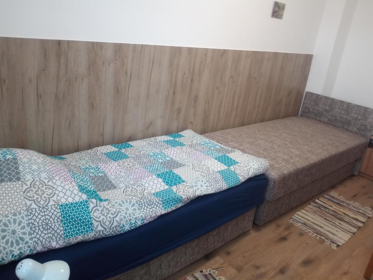Budai Vám Apartmanház Pécs Exterior foto