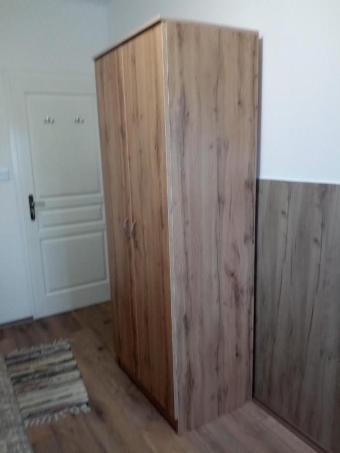 Budai Vám Apartmanház Pécs Exterior foto