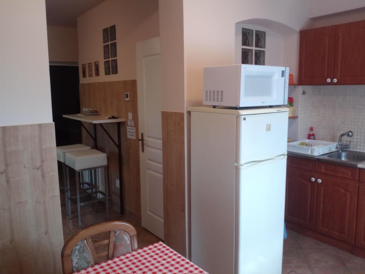 Budai Vám Apartmanház Pécs Exterior foto