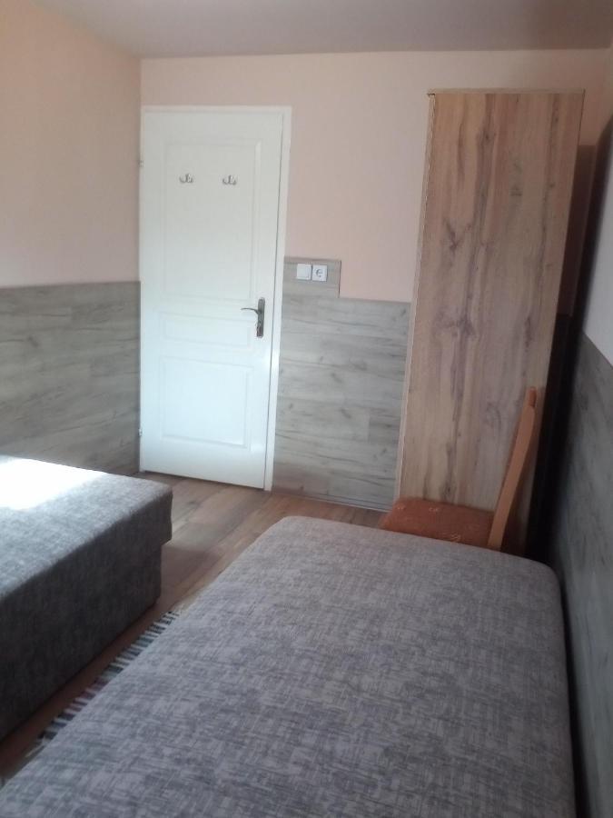 Budai Vám Apartmanház Pécs Exterior foto