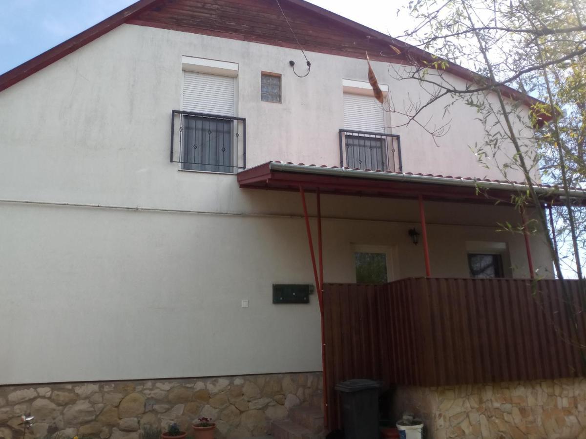 Budai Vám Apartmanház Pécs Exterior foto